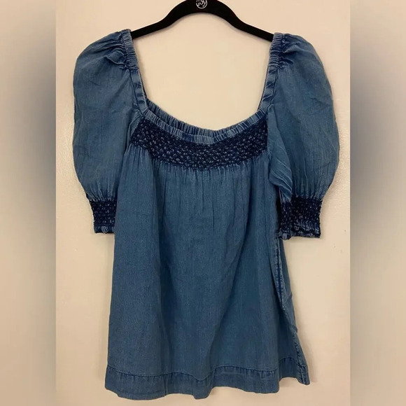 NWT Faherty Presley Embroidered Detail Cotton Chambray Top Blue Size Small - Picture 5 of 9